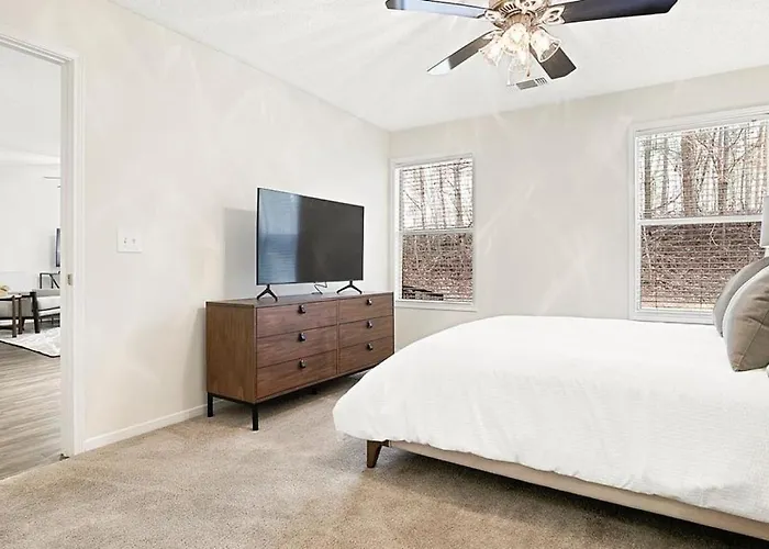 Landing - Modern With Amazing Amenities Winston-Salem