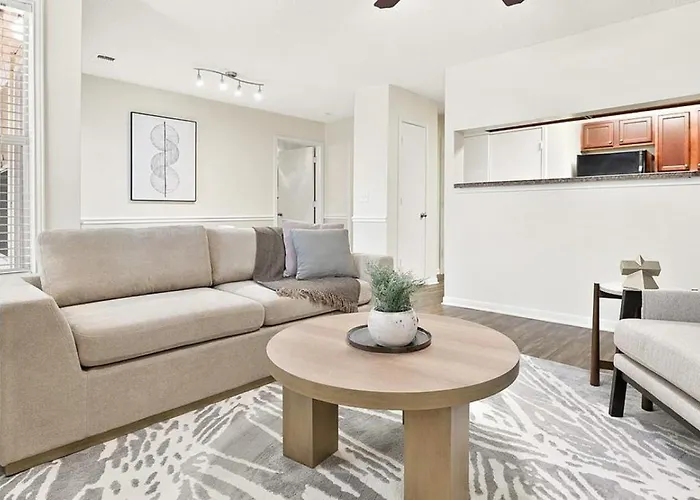 Apartamento Landing - Modern With Amazing Amenities Winston-Salem